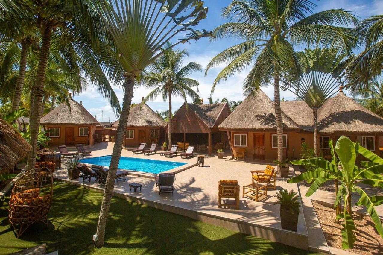 The Big Blue Resort & Spa Kasoa ภายนอก รูปภาพ