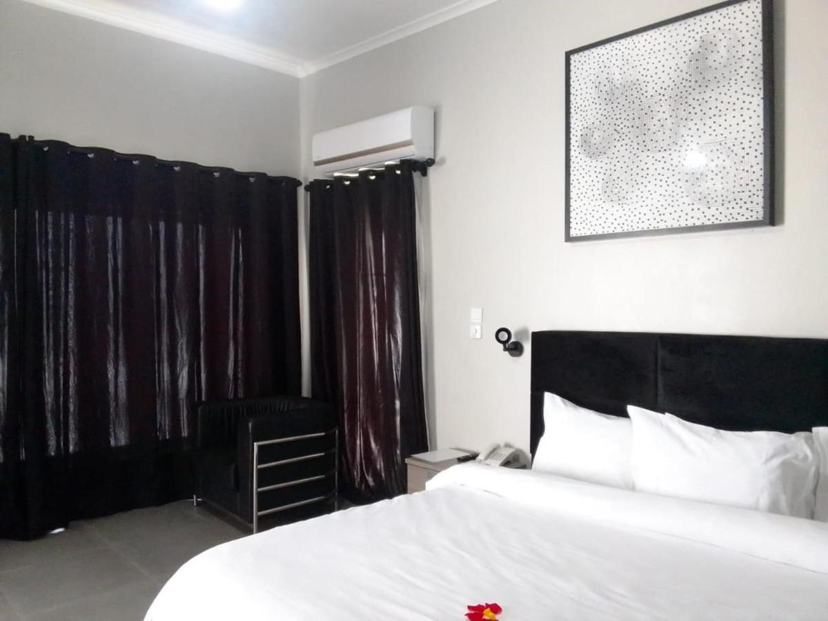 The Big Blue Resort & Spa Kasoa ภายนอก รูปภาพ