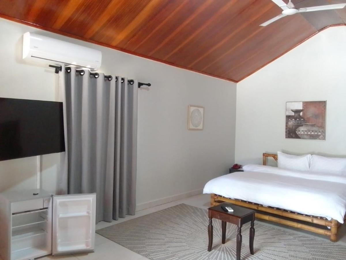 The Big Blue Resort & Spa Kasoa ภายนอก รูปภาพ
